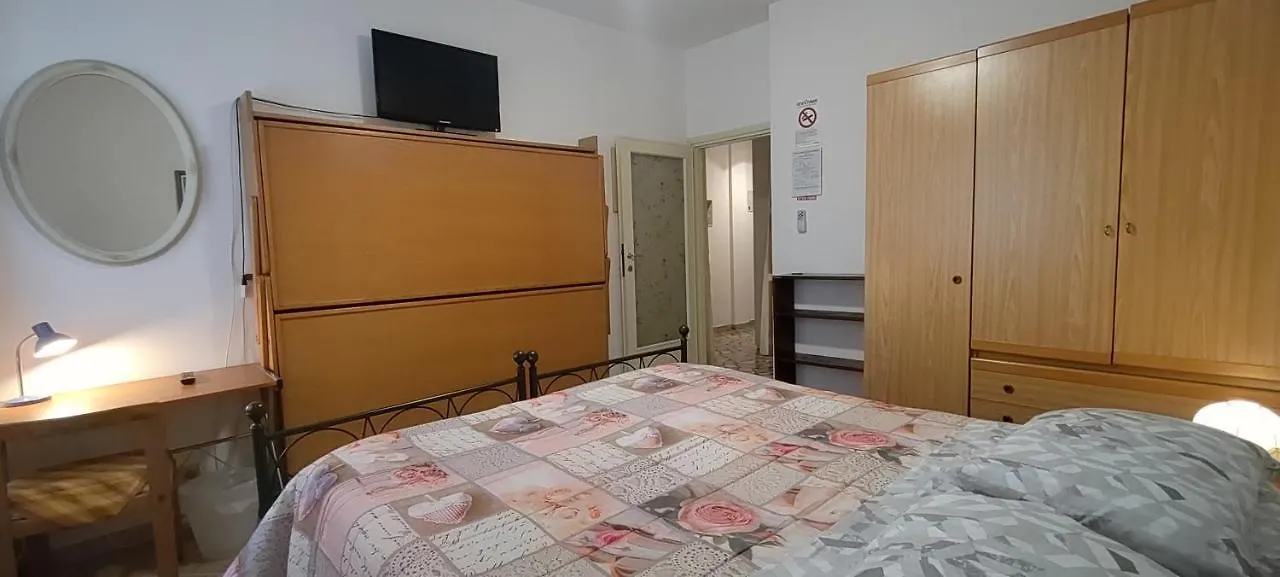Cisanello Room Rent Pisa 0*,  Italia